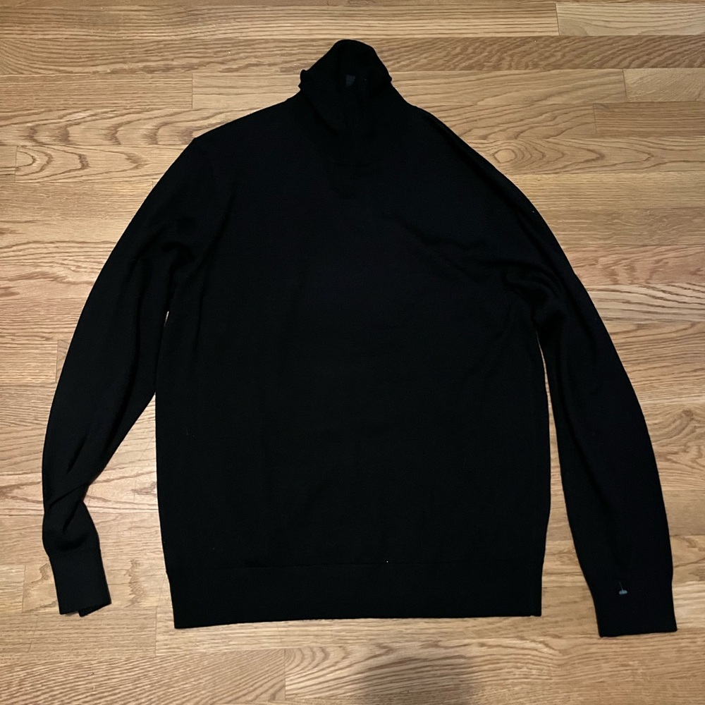 Club Monaco Black 100% Wool Turtleneck Sweater - Size XL | Luxe Essential